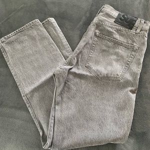 SUPREME JEANS. SZ 34. GRAY DENIM.